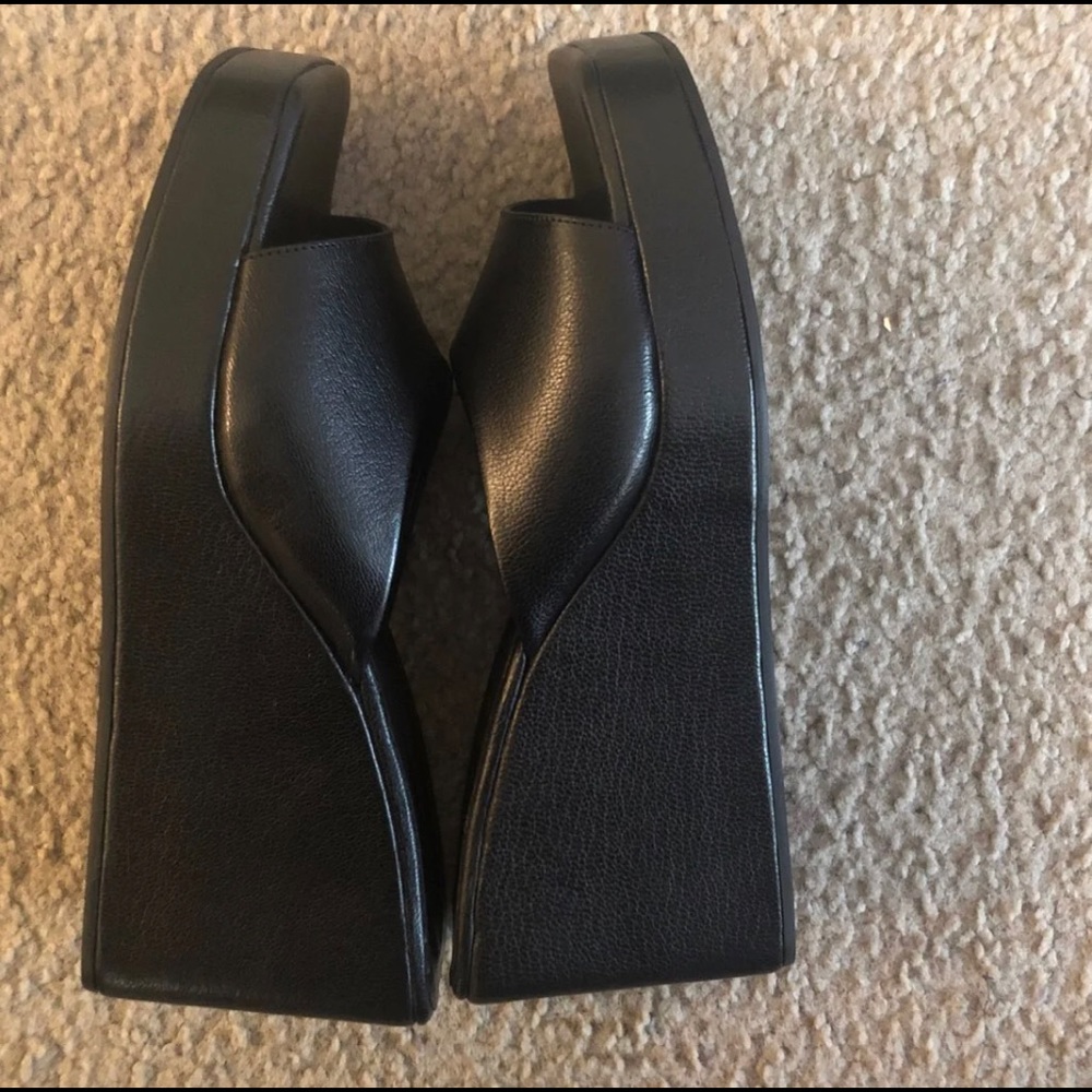 Brand new with dust bag, Simon Miller Wedge sz 10